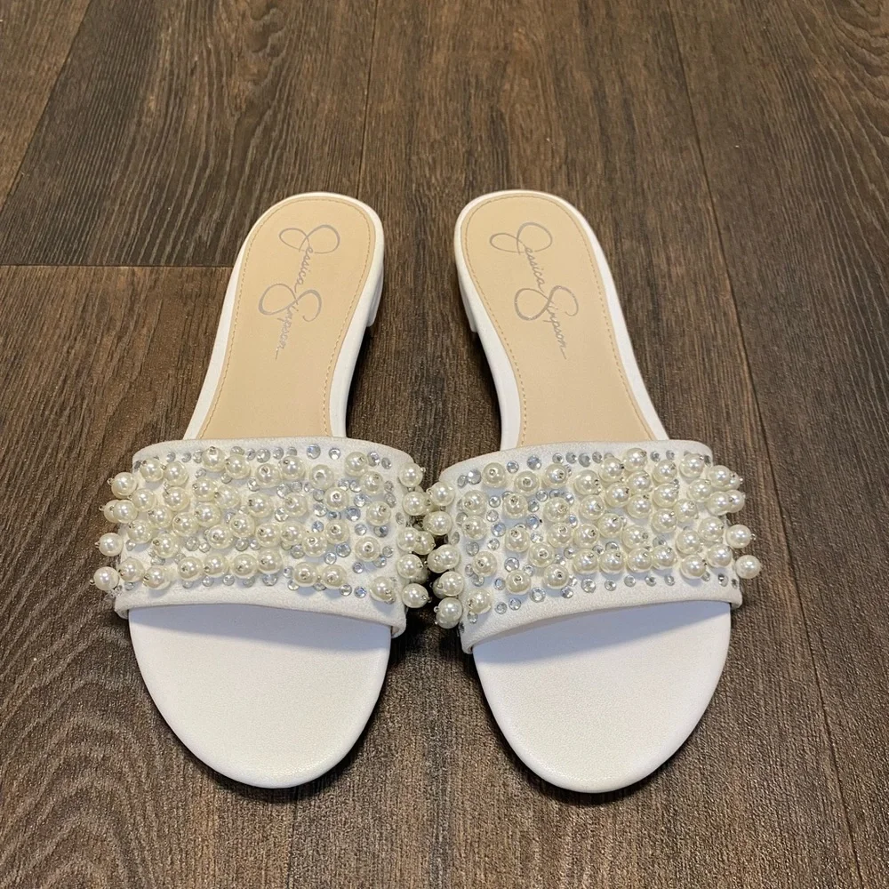 White slides with pearl/sequin detail. - Picture 1 of 5